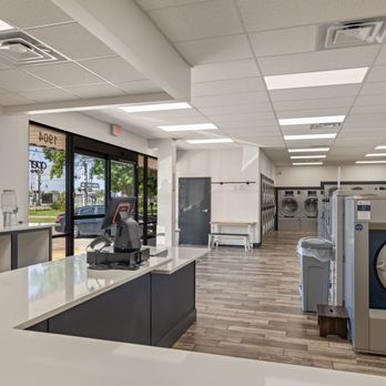 Redbud Laundry Company - Laundromat Near Me - Broken Arrow, Oklahoma