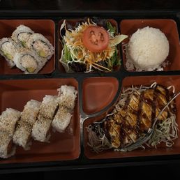 Bento box- California Roll (Online), House Salad (Online), white Steamed Rice (Online), Spicy Tuna Roll (Online), Teriyaki chicken. Bento box- California Roll (Online), House Salad (Online), white Steamed Rice (Online), Spicy Tuna Roll (Online), Teriyaki chicken.