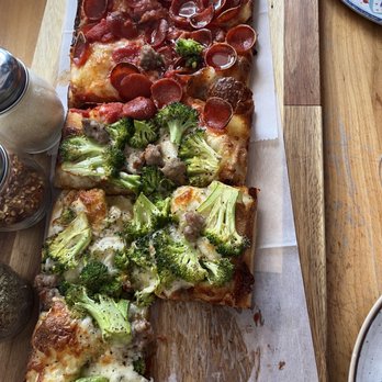 Faro - Pizza- so good. - Pizza Near Me - Flagler Beach, Florida