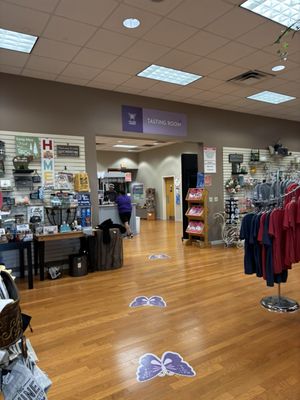 Hillside Winery by null