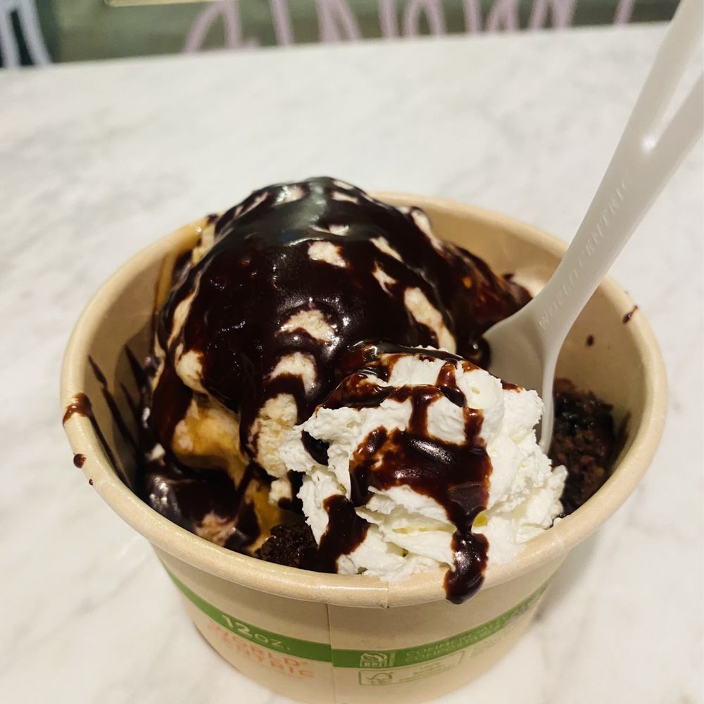 Humphry Slocombe Pruneyard - Brownie sundae - Ice Cream & Frozen Yogurt Near Me - Campbell, California