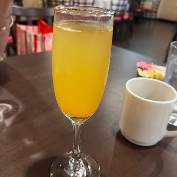 Monroe’s Restaurant - Bellini - American Near Me - Westbury, New York Monroe’s Restaurant - Bellini - American Near Me - Westbury, New York