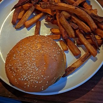Wrecking Bar Brewpub - Burger - Brewpubs Near Me - Atlanta, Georgia Wrecking Bar Brewpub - Burger - Brewpubs Near Me - Atlanta, Georgia