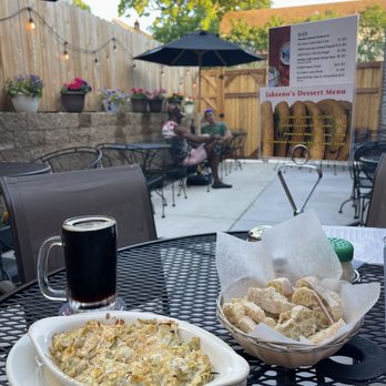 Jakeeno's Pizza & Pasta - Artichoke Dip With a 1919 Draft Root Beer - Pizza Near Me - Minneapolis, Minnesota