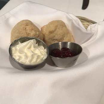 Steveston Seafood House - Complimentary scones - Seafood Near Me - Richmond, British Columbia