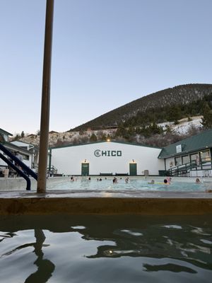 Chico Hot Springs Resort & Day Spa by null