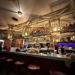 The Howlin Wolf - Bar area