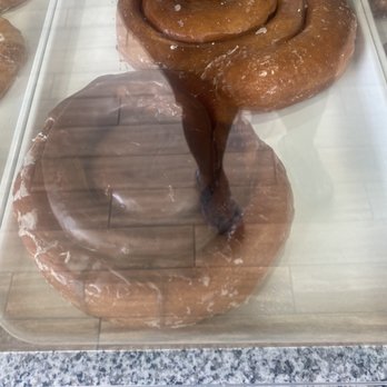 Robust Cafe - Donuts - Breakfast & Brunch Near Me - Leominster, Massachusetts Robust Cafe - Donuts - Breakfast & Brunch Near Me - Leominster, Massachusetts