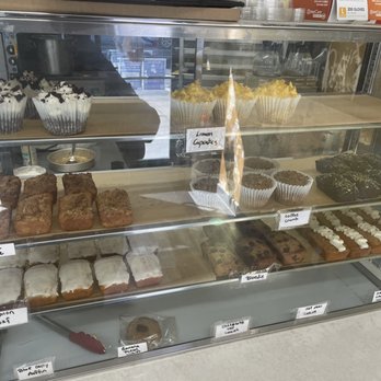 Ava'S Lifeline - Bakery Display - Vegan Near Me - Brooklyn, New York Ava'S Lifeline - Bakery Display - Vegan Near Me - Brooklyn, New York