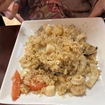 Thai Lotus Anderson - Fried rice with seafood, shrimp, squid, scallops and mussels - Thai Near Me - Anderson, South Carolina Thai Lotus Anderson - Fried rice with seafood, shrimp, squid, scallops and mussels - Thai Near Me - Anderson, South Carolina