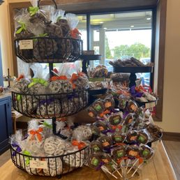 Holiday treat display Holiday treat display