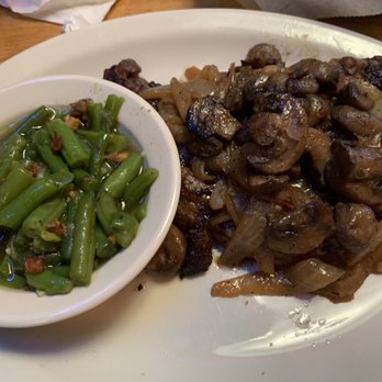 Texas Roadhouse - Ribeye with mushrooms and grilled onions with a side of bacon green beans - Barbeque Near Me - Waterbury, Connecticut