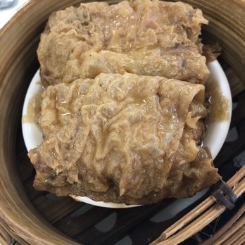 Ginger & Garlic - Really great seasoning on the chicken bamboo bean curd rolls - Dim Sum Near Me - Honolulu, Hawaii Ginger & Garlic - Really great seasoning on the chicken bamboo bean curd rolls - Dim Sum Near Me - Honolulu, Hawaii