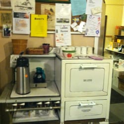 Maike's Bakery and Pizzeria - Cute old stove