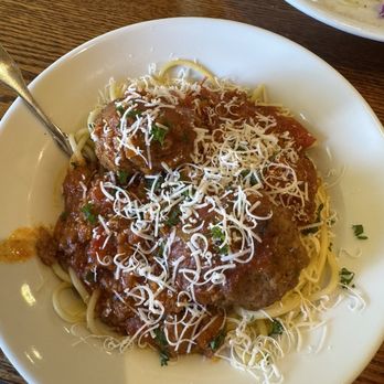 Olive Garden Italian Restaurant - Spaghetti and meatballs - Italian Near Me - Clackamas, Oregon Olive Garden Italian Restaurant - Spaghetti and meatballs - Italian Near Me - Clackamas, Oregon