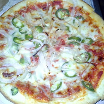 Singas Famous Pizza - Jalapeño-onion pie - Pizza Near Me - Jersey City, New Jersey Singas Famous Pizza - Jalapeño-onion pie - Pizza Near Me - Jersey City, New Jersey