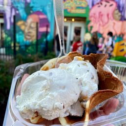 BETTY RAE'S ICE CREAM - Updated December 2025 - 626 Photos & 404