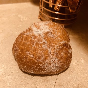 Leonard's Bakery - Malasada - Bakeries Near Me - Honolulu, Hawaii Leonard's Bakery - Malasada - Bakeries Near Me - Honolulu, Hawaii