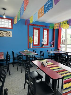 Iker's Tacos by null