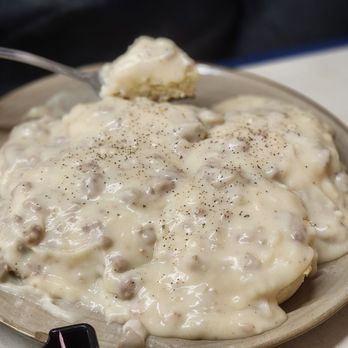 The Diner - Full biscuits and gravy - Diners Near Me - Aberdeen, Washington The Diner - Full biscuits and gravy - Diners Near Me - Aberdeen, Washington