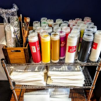 Pinot's Palette - Paint & Sip Near Me - Columbus, Ohio