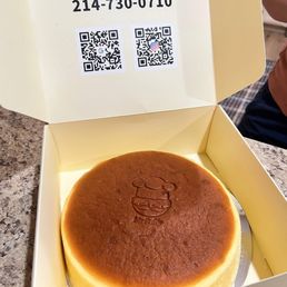 Large Cheesecake