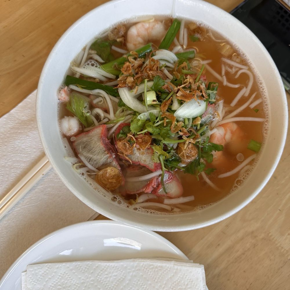 Mong Thu Cafe - soup # was shrimp and pork was also delicious Hu Tieu Mi - Vietnamese Near Me - San Francisco, California Mong Thu Cafe - soup # was shrimp and pork was also delicious Hu Tieu Mi - Vietnamese Near Me - San Francisco, California