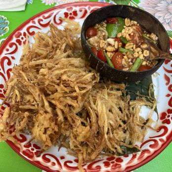 Ezankaya Bann Suan - Thai Near Me - Chicago, Illinois