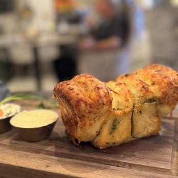 Wolf by Vanderpump at Caesars Republic Lake Tahoe - Pull Apart Bread - American Near Me - Stateline, Nevada