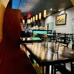 Dwaraka Indian Cuisine - Love the back dining area