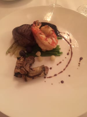 Restaurant im Schlosshotel Berlin by Patrick Hellmann by null