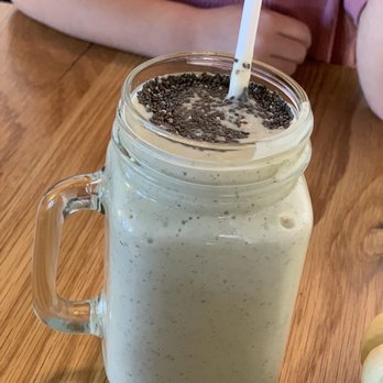 Hole In The Wall - Green smoothie - Australian Near Me - Brooklyn, New York