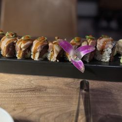 Kitchen Master - Tuna special roll