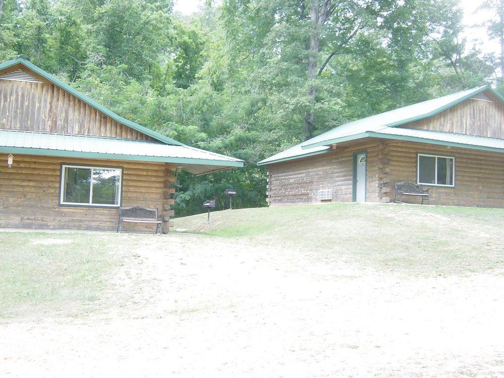 LOG CABIN INN SUITES Updated June 2024 30036 Hwy 21, Lesterville