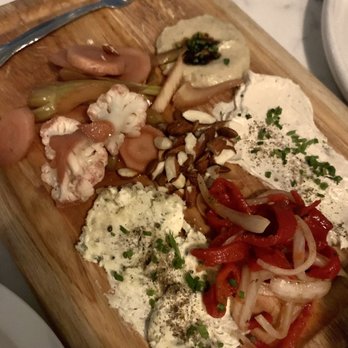 Ellie's - Bread Board - Italian Near Me - Long Beach, California