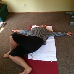 Carolyn's Fitness & Yoga - Hip Crossover Stretch, my miracle stretch!!