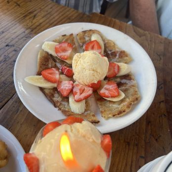 Burma Superstar - Ice cream with bananas and strawberry - Burmese Near Me - Alameda, California Burma Superstar - Ice cream with bananas and strawberry - Burmese Near Me - Alameda, California