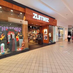 Zumiez