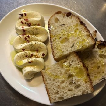 manteca - Whipped Ricotta and bread - Italian Near Me - London, XGL manteca - Whipped Ricotta and bread - Italian Near Me - London, XGL
