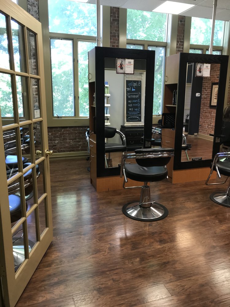 B Jags Salon Logo