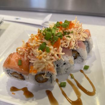 Trapper's Sushi - *Mountain Roll - Sushi Bars Near Me - Tukwila, Washington