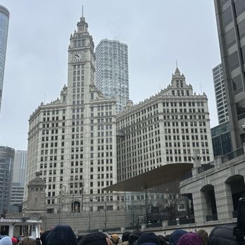 Shoreline Sightseeing - Wrigley building - Architectural Tours Near Me - Chicago, Illinois