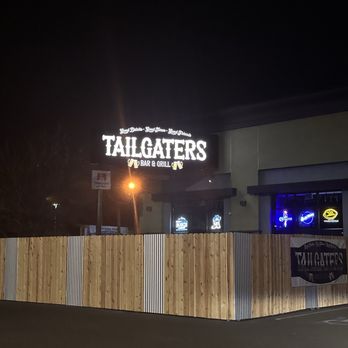 Tailgaters Bar and Grill - Sports Bars Near Me - Island City, Oregon Tailgaters Bar and Grill - Sports Bars Near Me - Island City, Oregon