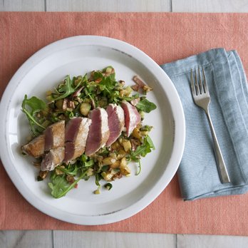 Madison & Rayne - ahi tuna with crispy potatoes & paprika aioli - Food Delivery Services Near Me - Chicago, Illinois