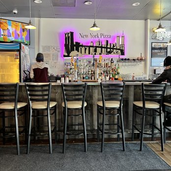 New York Pizza - people sitting at the bar - Pizza Near Me - Greensboro, North Carolina New York Pizza - people sitting at the bar - Pizza Near Me - Greensboro, North Carolina
