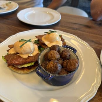 Rustic Root - Eggs Benedict - New American Near Me - Solana Beach, California