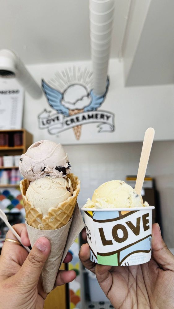 Love Creamery Lincoln Park Logo