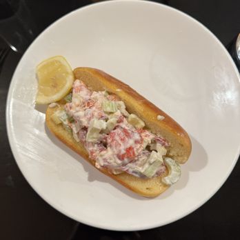 Betty On Burke - lobster roll - Cocktail Bars Near Me - Winston-Salem, North Carolina Betty On Burke - lobster roll - Cocktail Bars Near Me - Winston-Salem, North Carolina