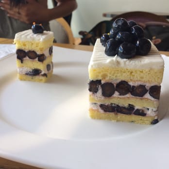 Caffe Concerto - Blueberry shortcake slice - Pizza Near Me - Los Angeles, California Caffe Concerto - Blueberry shortcake slice - Pizza Near Me - Los Angeles, California
