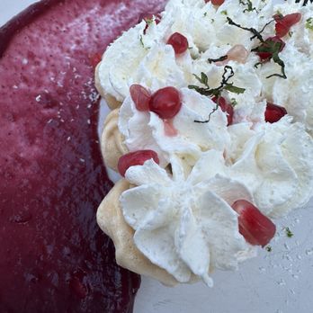 Naïve - Pavlova - Latin American Near Me - Louisville, Kentucky